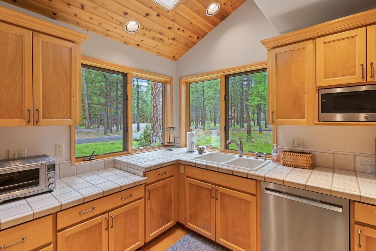Glaze Meadow 376 Home Black Butte Ranch Bagian luar foto